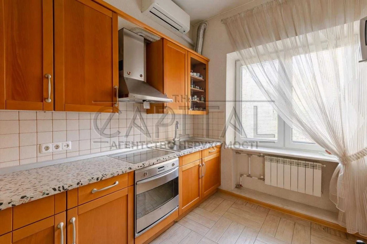 продаж 3 кімнатної квартири, ГАРАЖ,  Шулявка