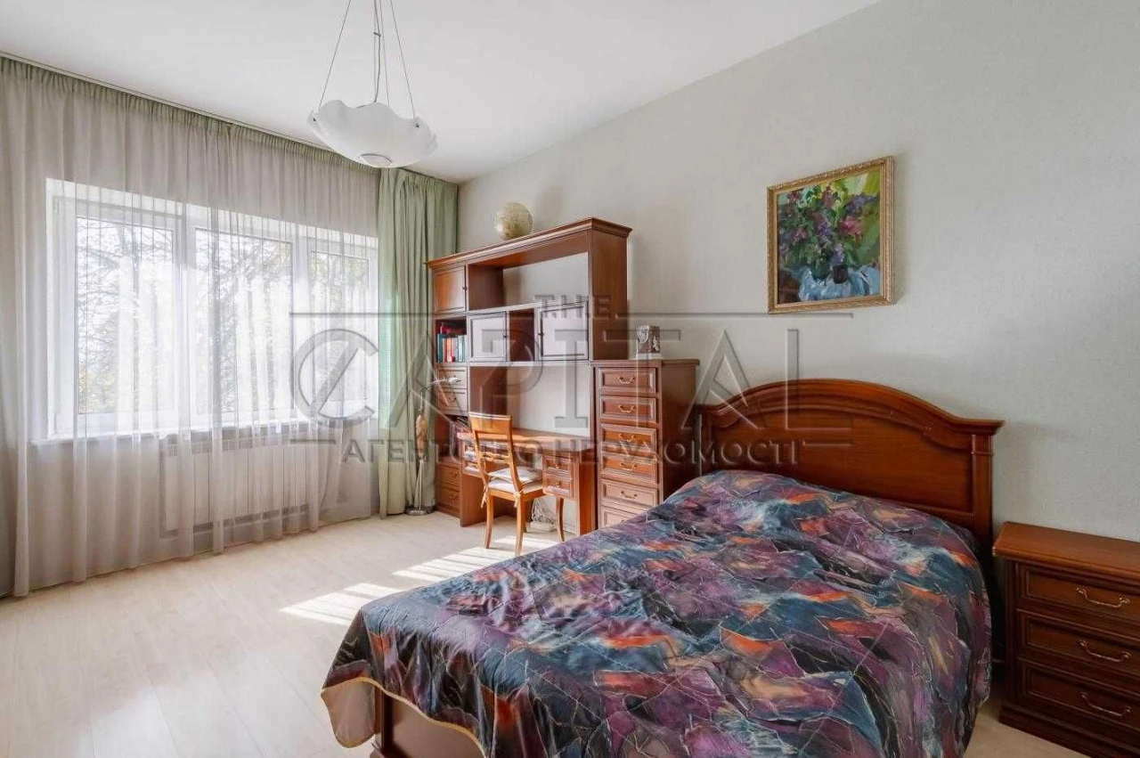 продаж 3 кімнатної квартири, ГАРАЖ,  Шулявка