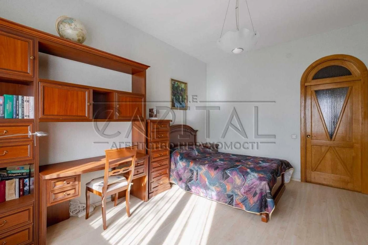 продаж 3 кімнатної квартири, ГАРАЖ,  Шулявка