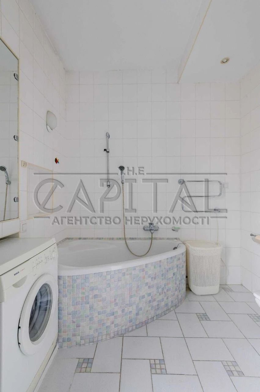 продаж 3 кімнатної квартири, ГАРАЖ,  Шулявка