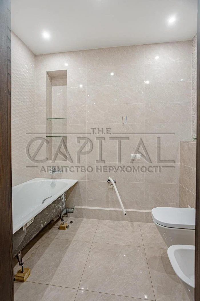 Нова  3-к квартира 103м2/9 поверх в ЖК Французький квартал