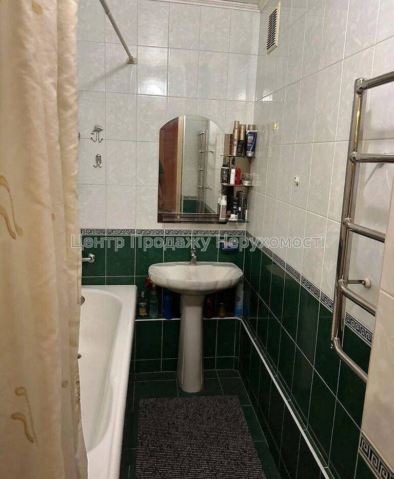 Продаж 2-кімн. квартири, 61. 2 м², 4/9 пов, Київ – чудовий в