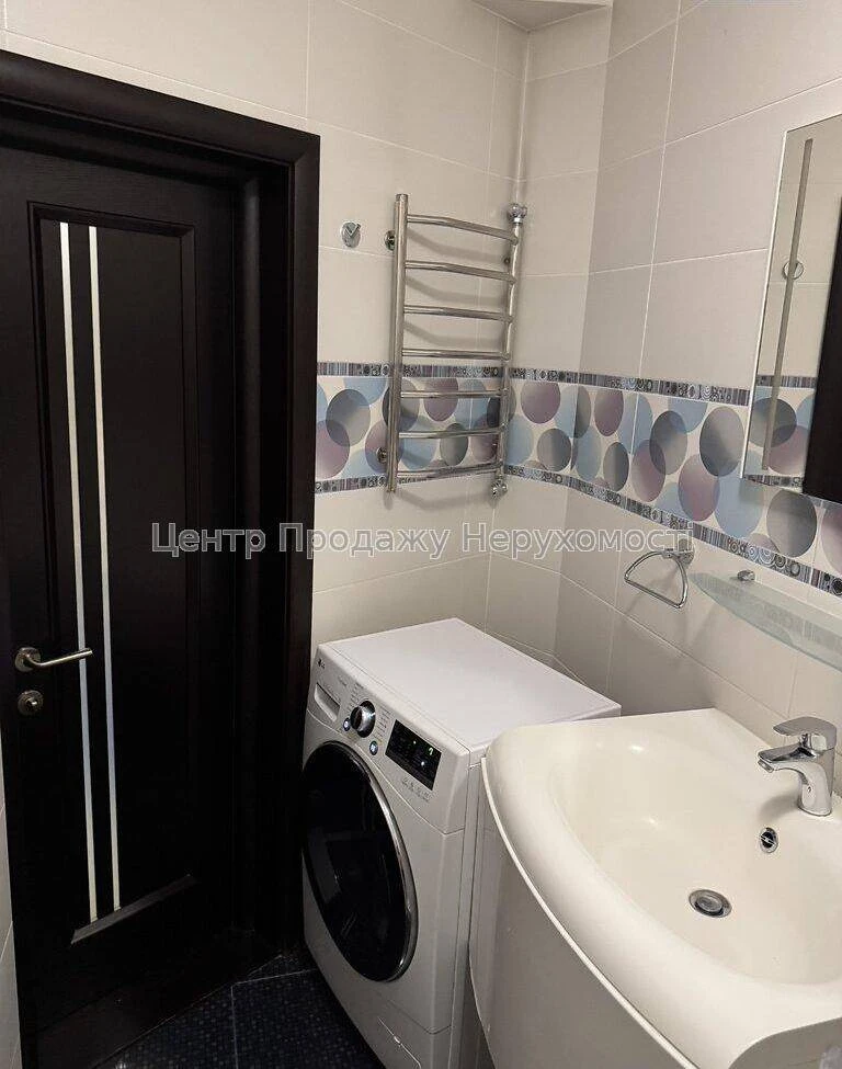 Продається 2-кімн. квартира, 63 м², 5/25 эт, ЖК Молодіжний к