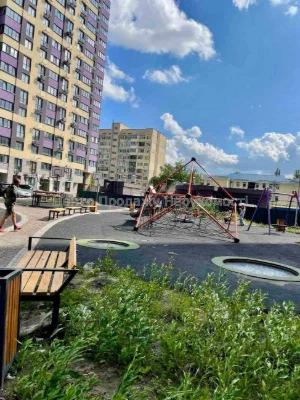 Продається 3-кімн. квартира 99 м² в ЖК «OK'LAND», Київ