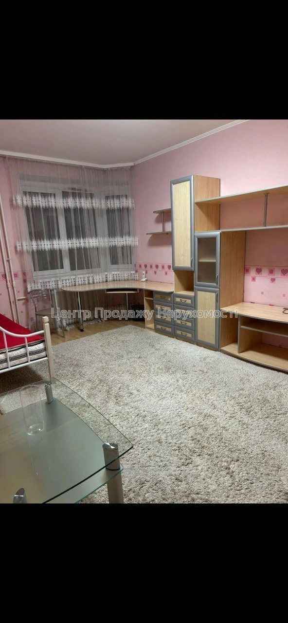 Продаж 2-кімн квартири 77, 8 м², 7/17 поверх, Київ. Відмінне