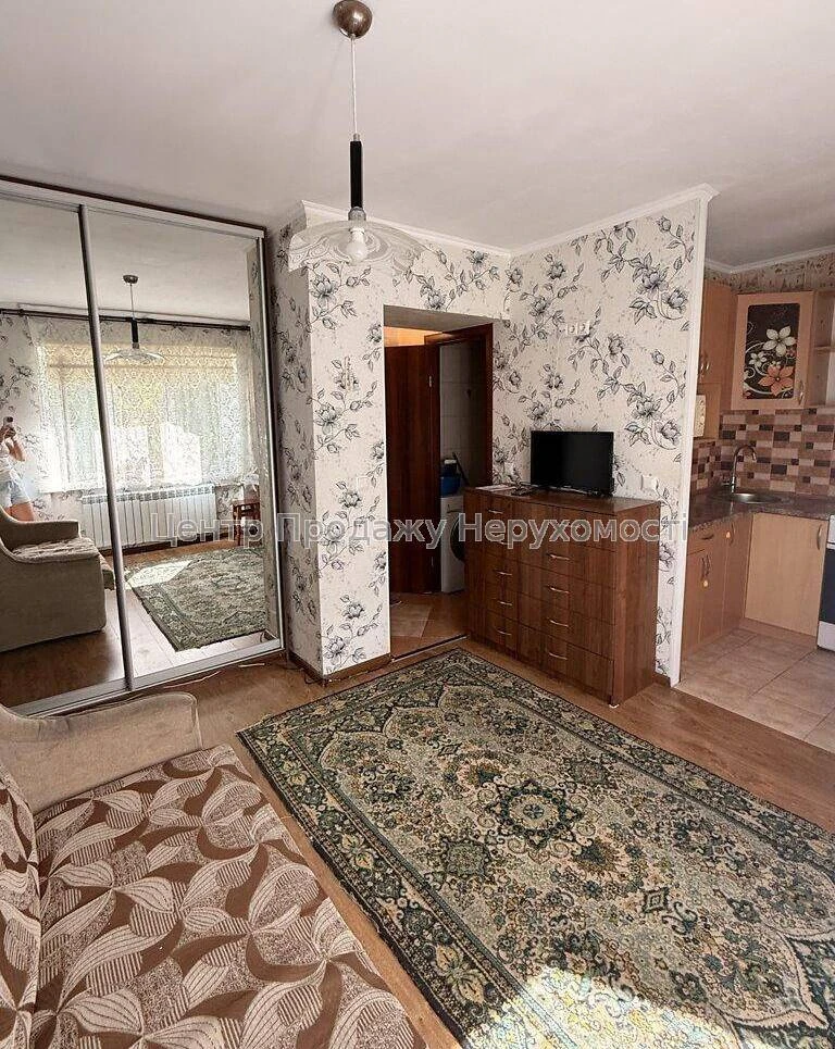 Продаж 1-кімн. квартири, 3/5 поверх, 20. 7 м², Київ. Зручно