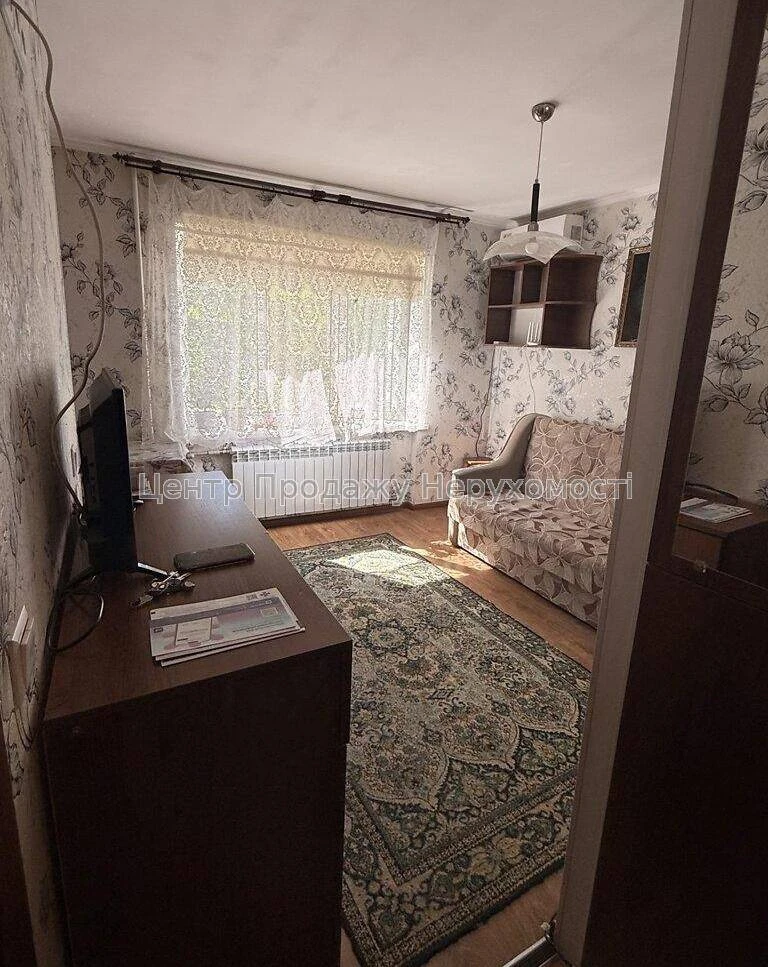 Продаж 1-кімн. квартири, 3/5 поверх, 20. 7 м², Київ. Зручно