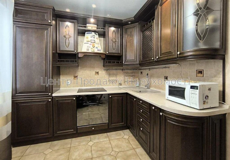 Продаж 2-кімн. квартири, 6/16 пов, 54 м², Київ.