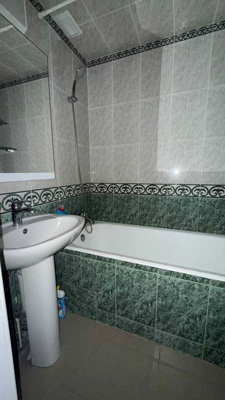 Продам 3к чешку 65 м² пл. Толбухина / 4 этаж, ремонт, мебель