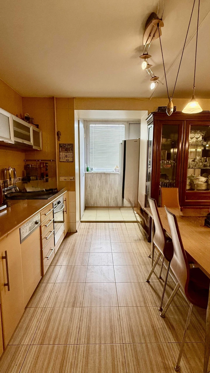 Продам 3-комн. 68,5 м² Таирова / Вузовский — Ремонт, 2 спаль