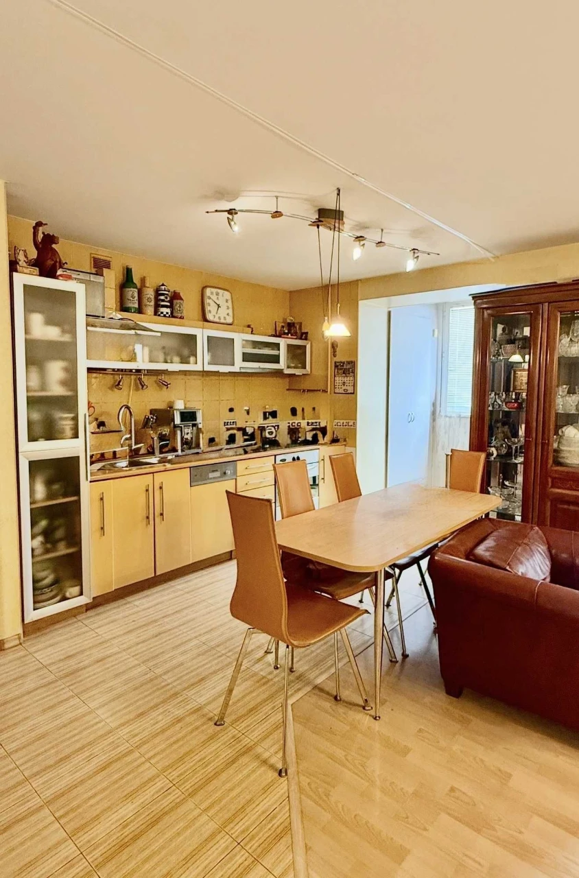 Продам 3-комн. 68,5 м² Таирова / Вузовский — Ремонт, 2 спаль