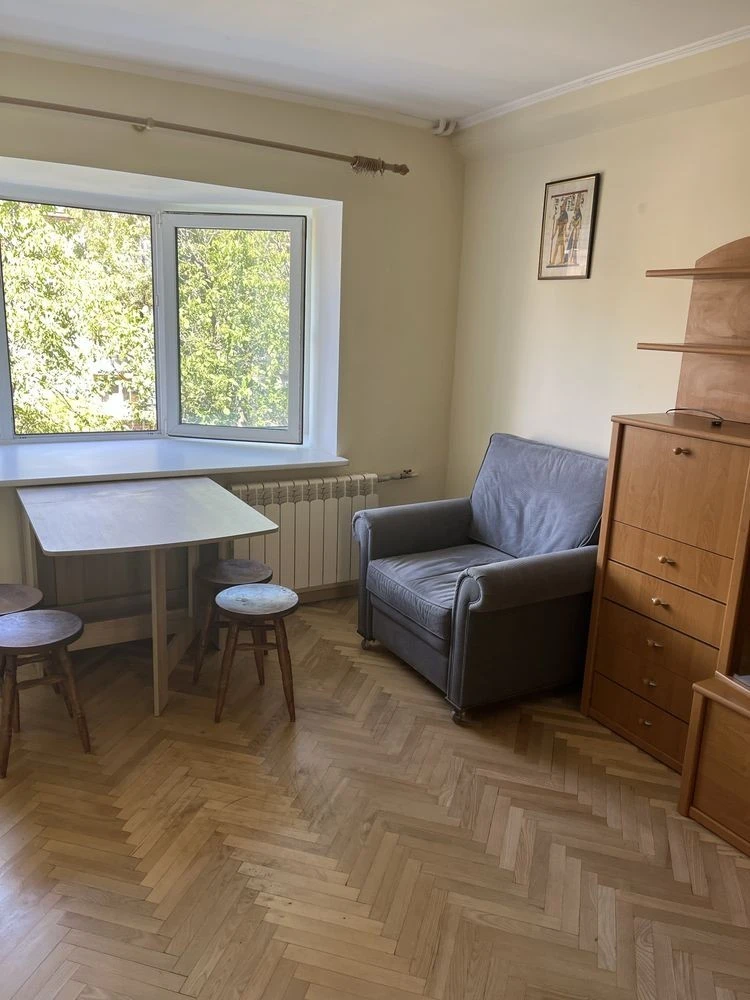 Оренда 3 кім кв, вул. Олексіівська, 14