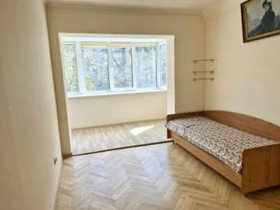 Оренда 3 кім кв, вул. Олексіівська, 14