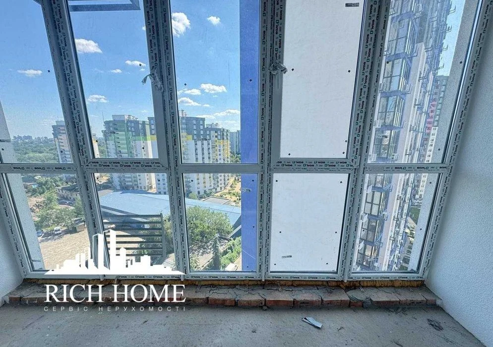 Продаж 3-кімнатної квартири в ЖК «Сирецькі Сади»  96,8 м²