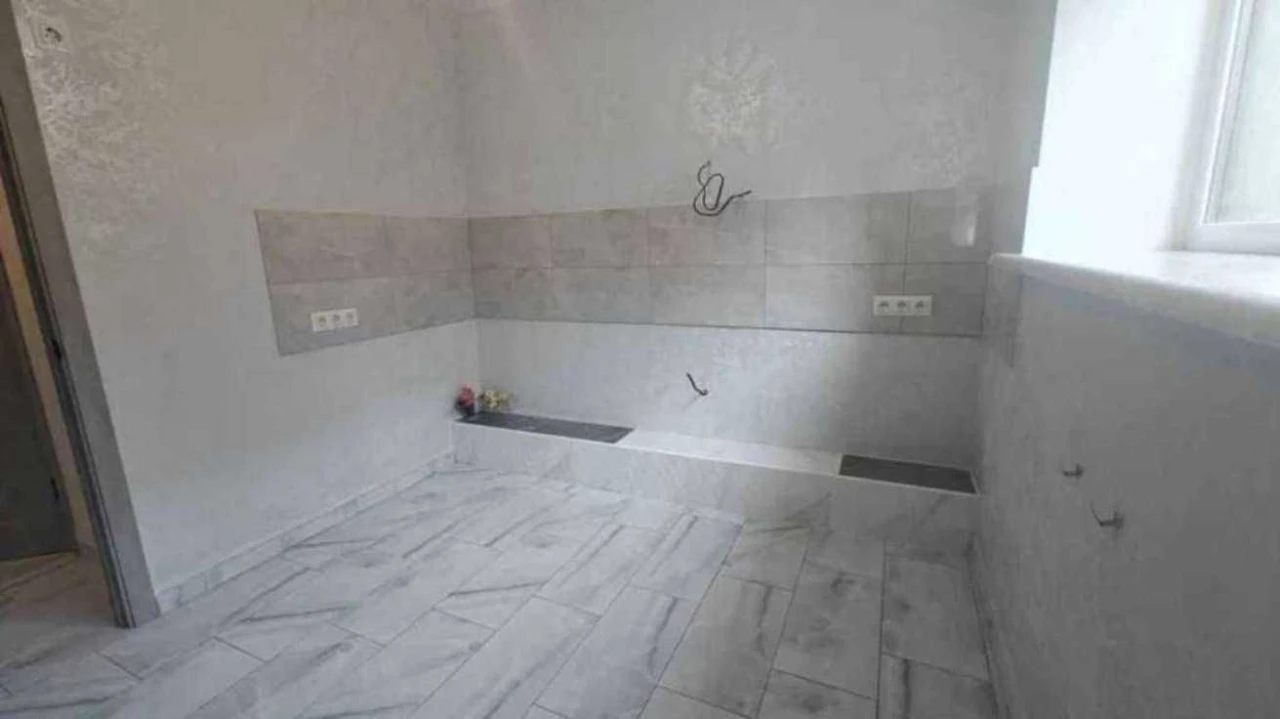 Продам 2-кімн. Кам'янська вул. 125г, 38 м.кв