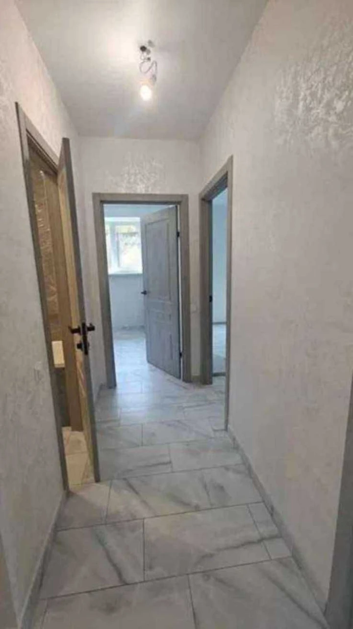 Продам 2-кімн. Кам'янська вул. 125г, 38 м.кв