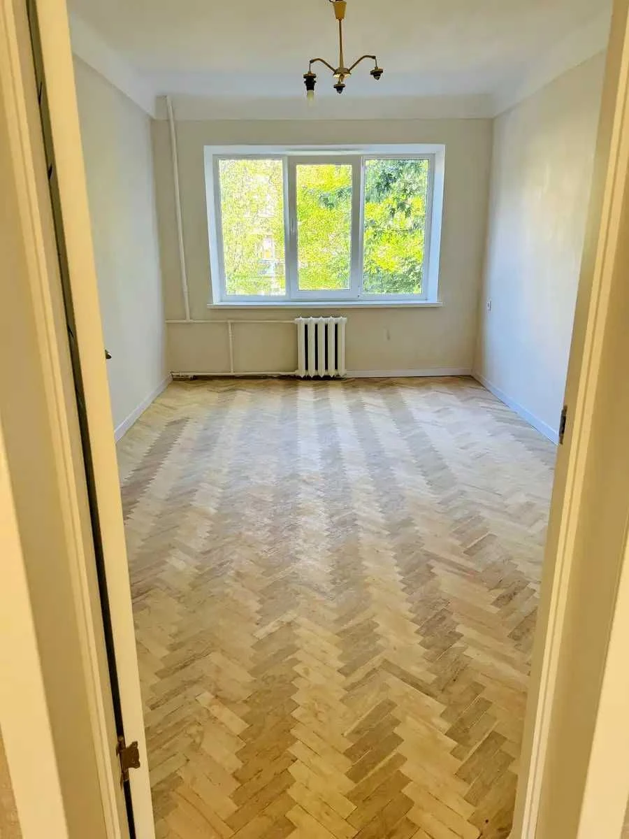 Продаж 2- кімнатной квартири загальною площею 46 кв.м. по в.