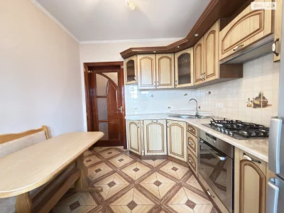 Продаж Квартира Пасічна