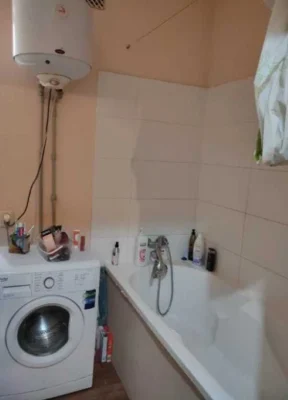 Продам 2 комн квартиру 67м2 Новострой с Газом ! метро Индуст