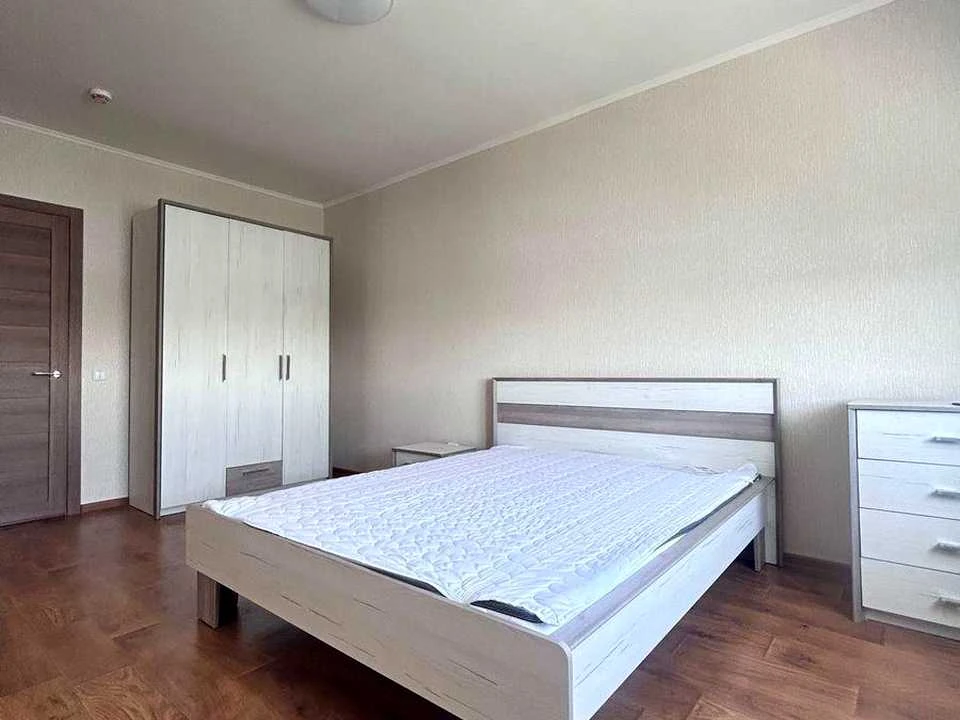 Квартира. Київ, Ревуцького вул.