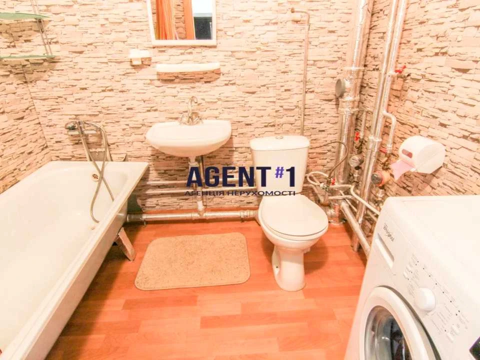 Квартира. Київ, Олевська вул.
