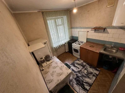 СРОЧНАЯ ПРОДАЖА Черемушки 2 этаж  парк рядом