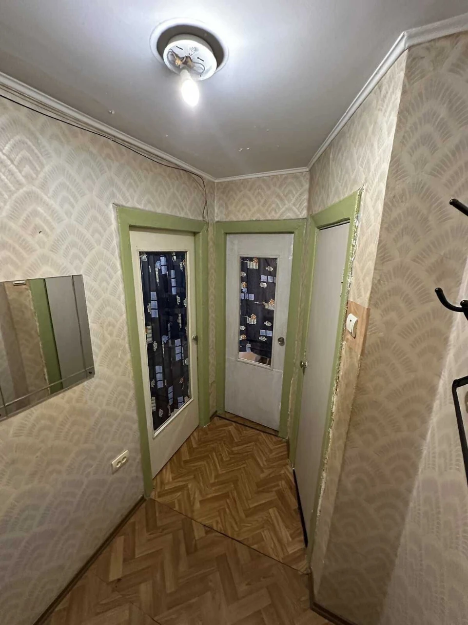 СРОЧНАЯ ПРОДАЖА Черемушки 2 этаж  парк рядом
