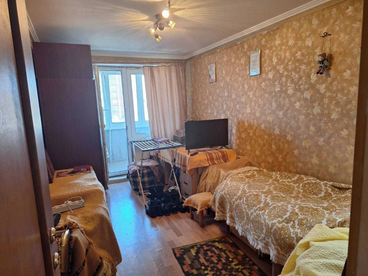 Продажа 4-комнатной квартиры Парк Победы, высотный кирпичный