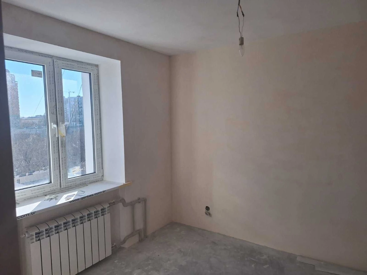 Продажа 4-комнатной квартиры Парк Победы, высотный кирпичный