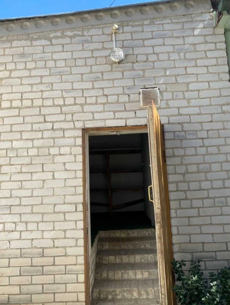 Каменный гараж 26,4 м² в центре Одессы, Французский бульвар