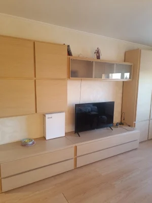 Продаж 1 км квартири в новобудові з усіма меблями та техніко