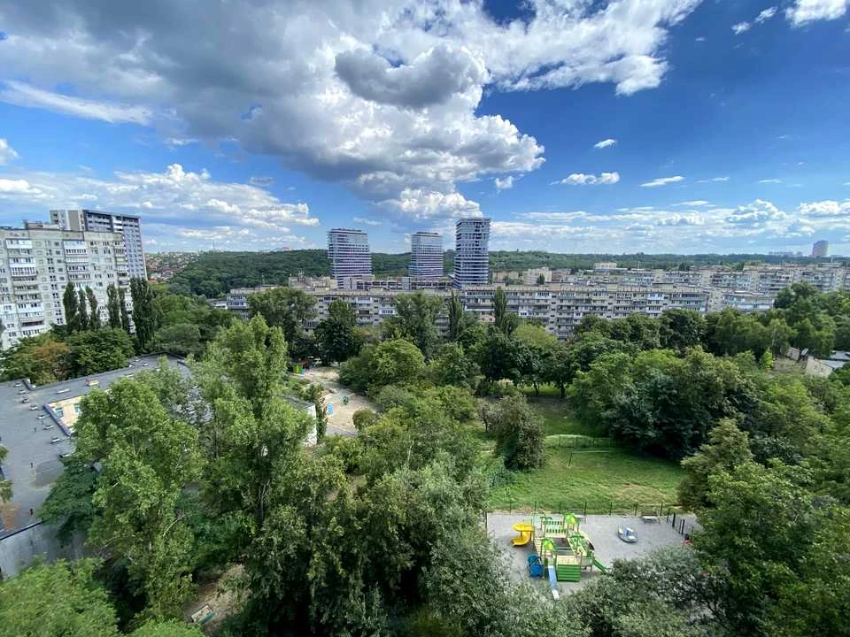 Квартира. Київ, Деміївська вул.