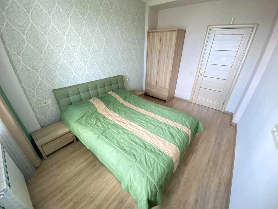 Квартира. Київ, Деміївська вул.