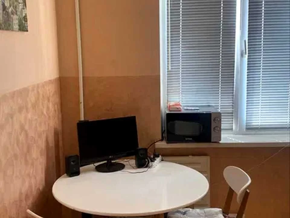 Квартира. Київ, Тростянецька вул.
