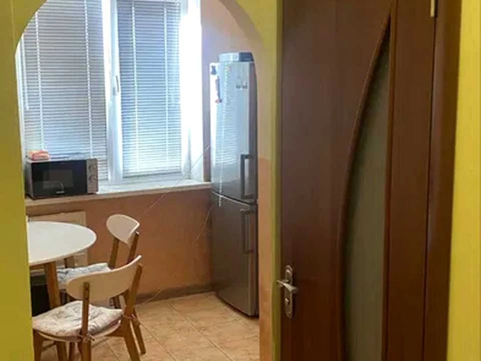 Квартира. Київ, Тростянецька вул.