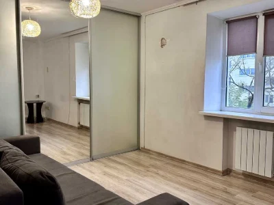 Квартира. Київ, Салютна вул.