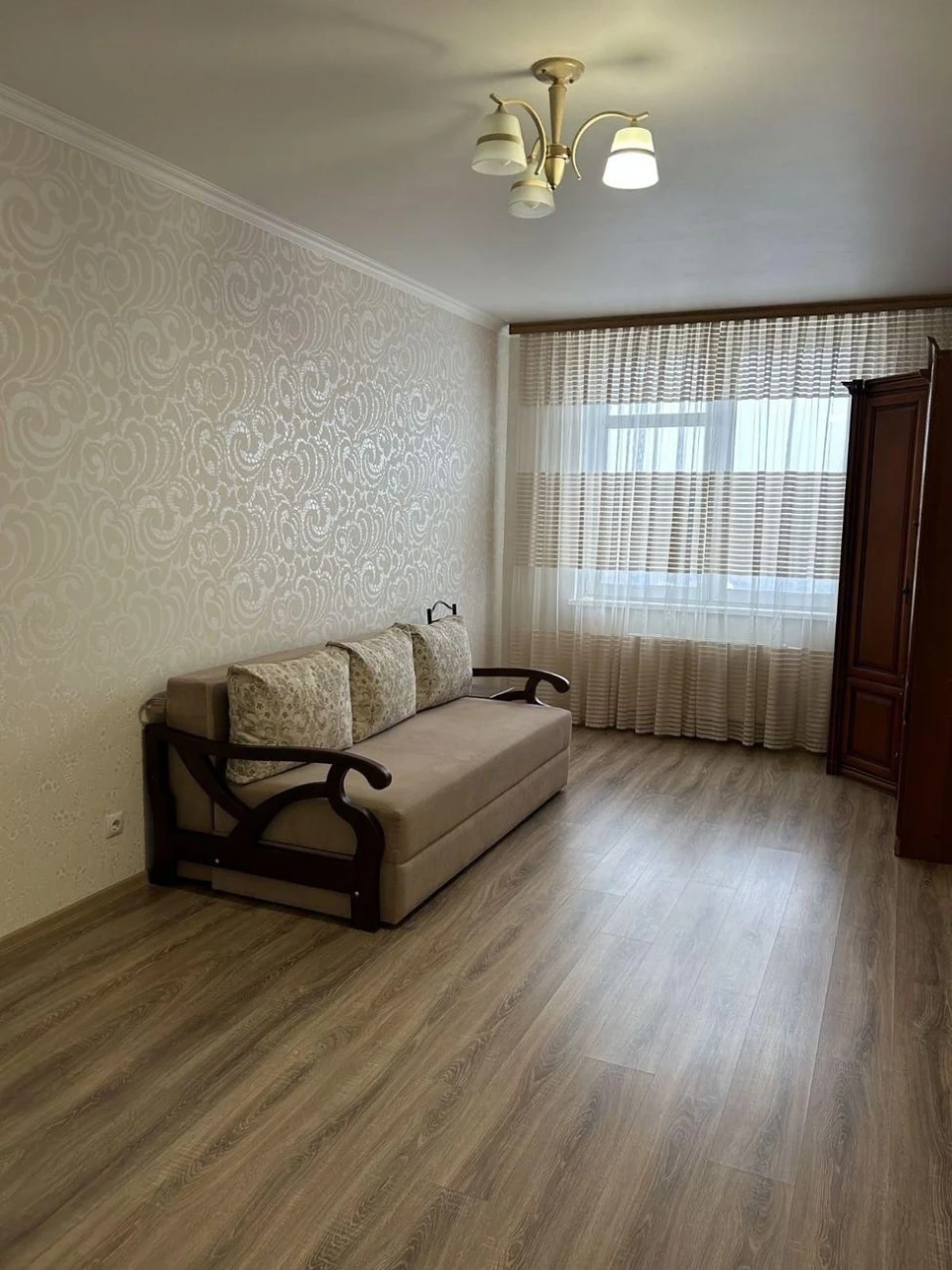 Здається в оренду 1-кімнатна квартира, вул. Наумовича, 6