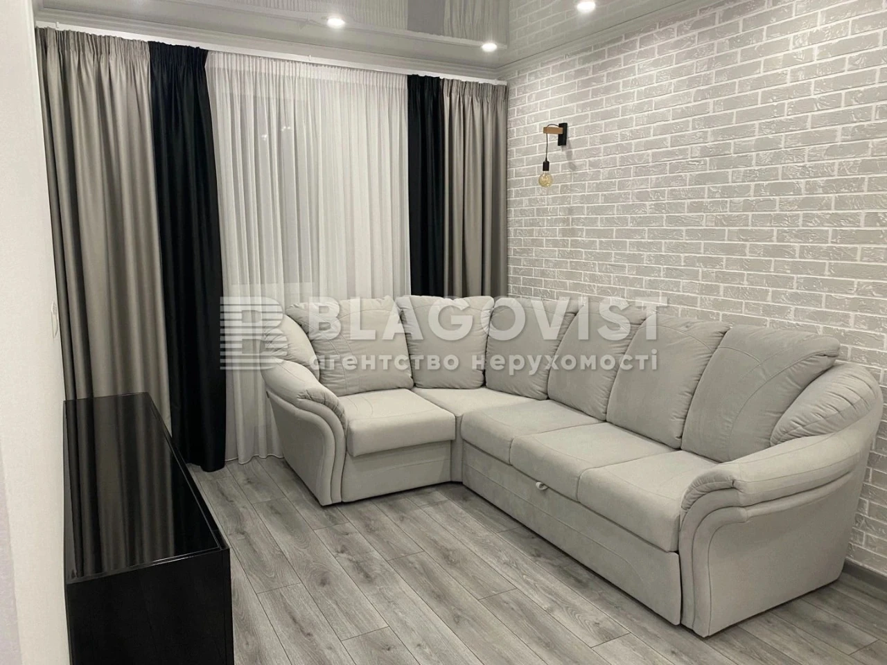 Продаж квартири вул. Ревуцького 40г в Києві / W-7467320
