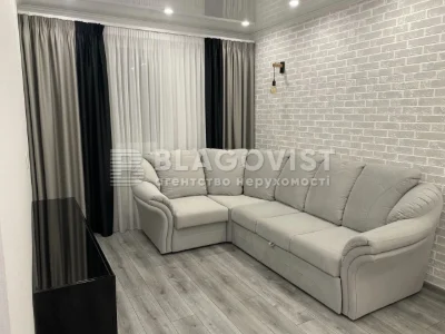 Продаж квартири вул. Ревуцького 40г в Києві / W-7467320