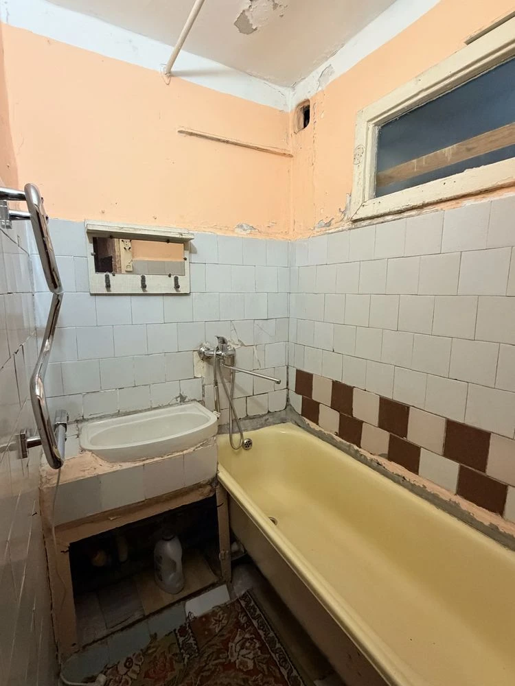 Продаж 2 КІМНАТНОЇ квартири ( Попова)