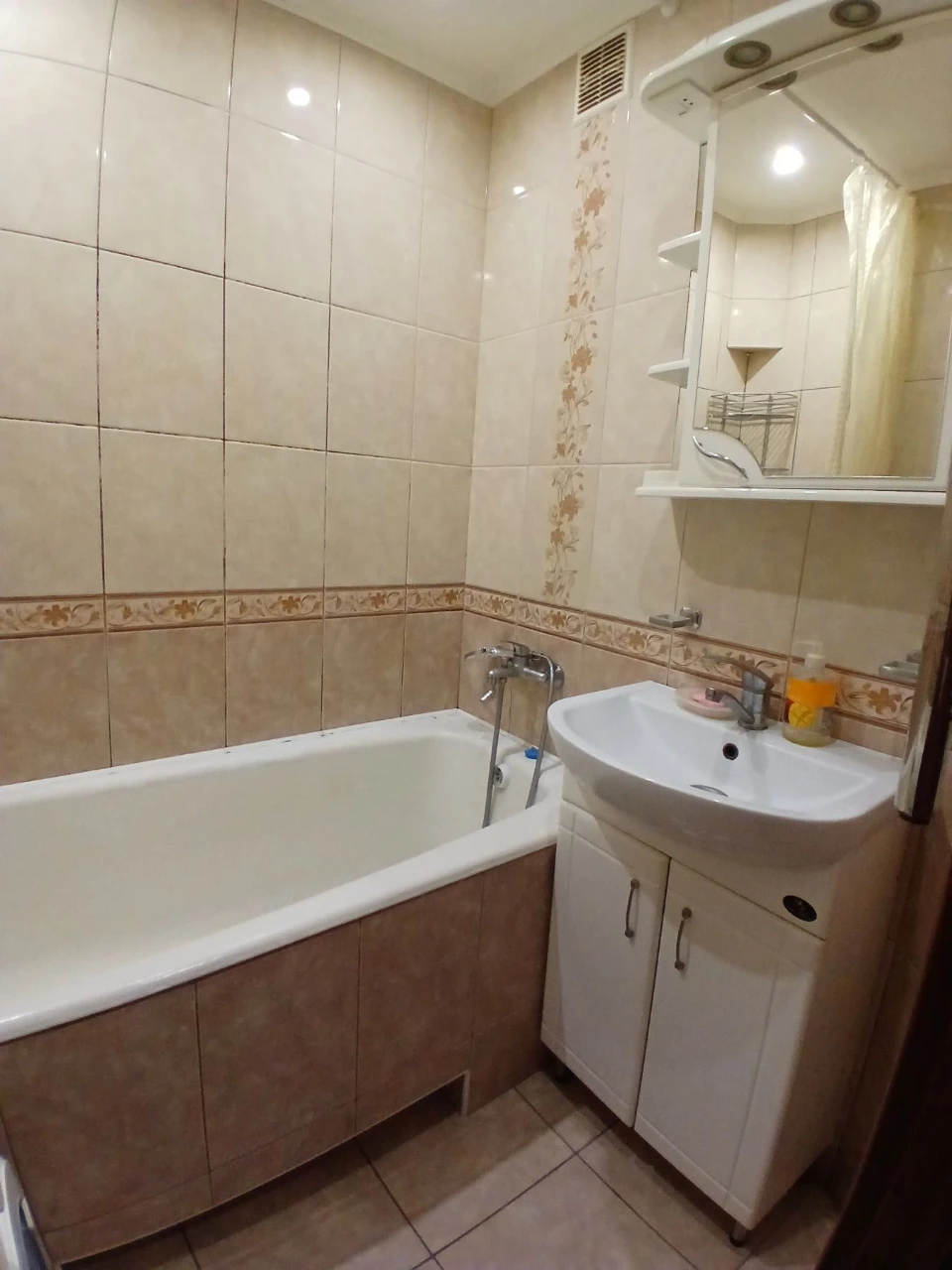 Оренда квартири вул. Братства тарасівців (Декабристів) 9 в К