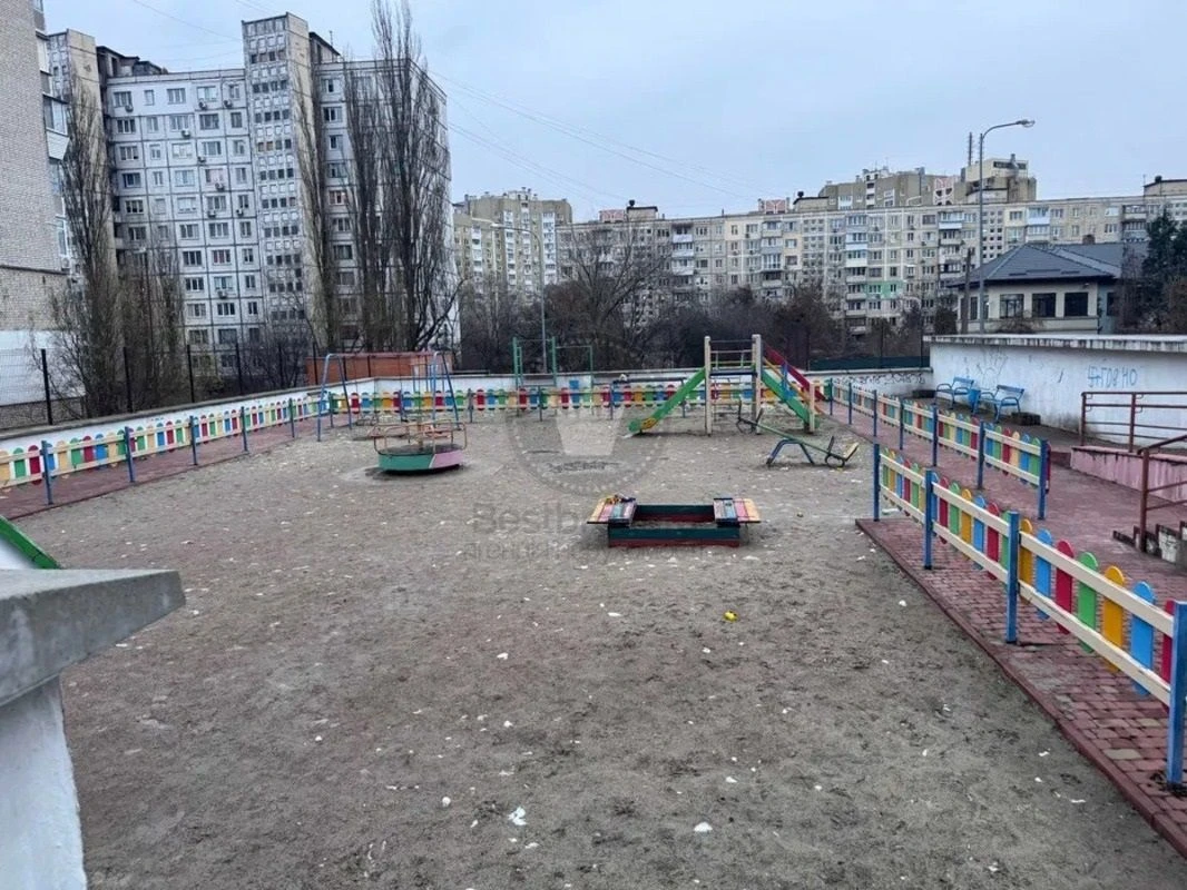 Оренда квартири вул. Гарматна 31а в новобудові в Києві / W-7