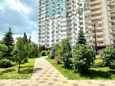 Квартира. Київ, Академіка Заболотного вул.