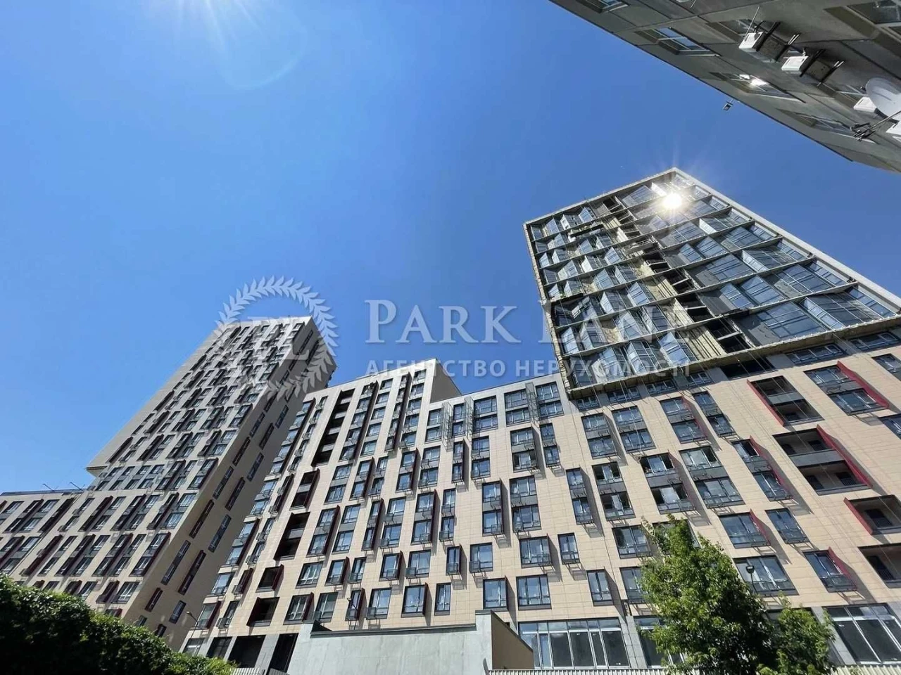 Продаж 2к квартири з новим ремонтом 73 кв м 4й пов ЖК Тайм Л