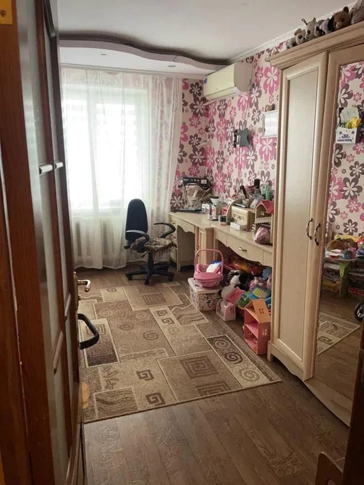 Продам 3-комн квартиру в районе Донецкое шоссе