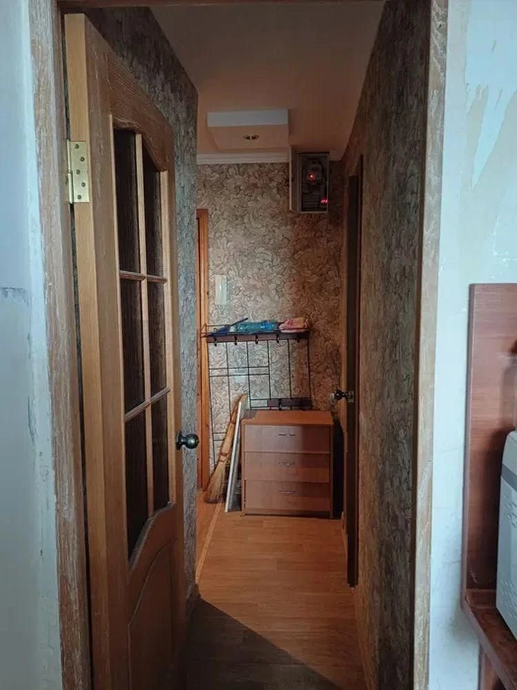 Продам 2-комн квартиру в районе Семафорная ул.