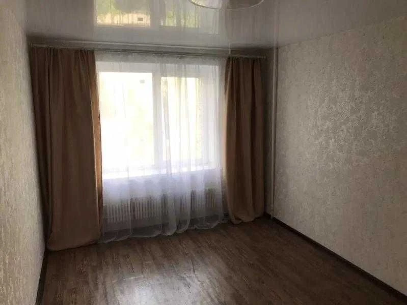 Продам 1 к гостинку на Одесской.