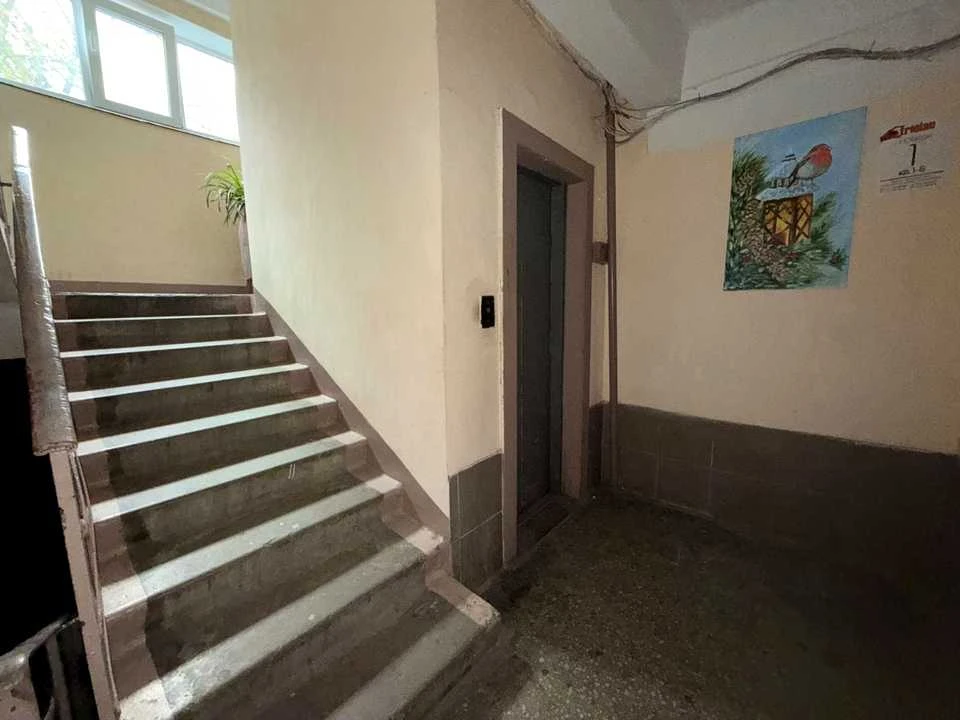 Квартира. Київ, Копилівська вул.