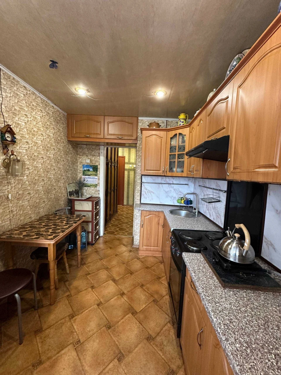 Продам 3к квартиру Тополь-1 Цегляний будинок Є генератор Гар