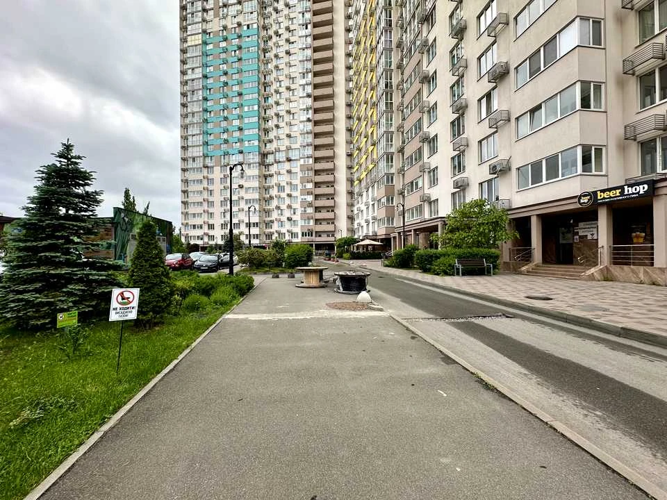 Квартира. Київ, Академіка Заболотного вул.